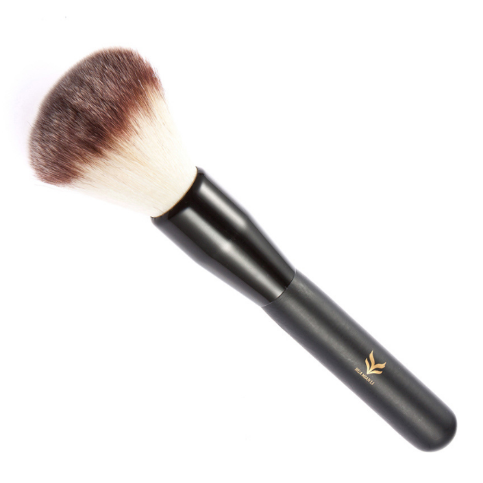 makeup brush - Shopkennedybeautybar